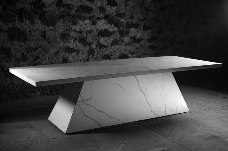 Mesa de comedor de cuarzo brutal