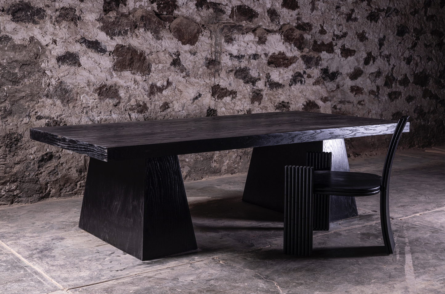 Silla de pino negro 1223