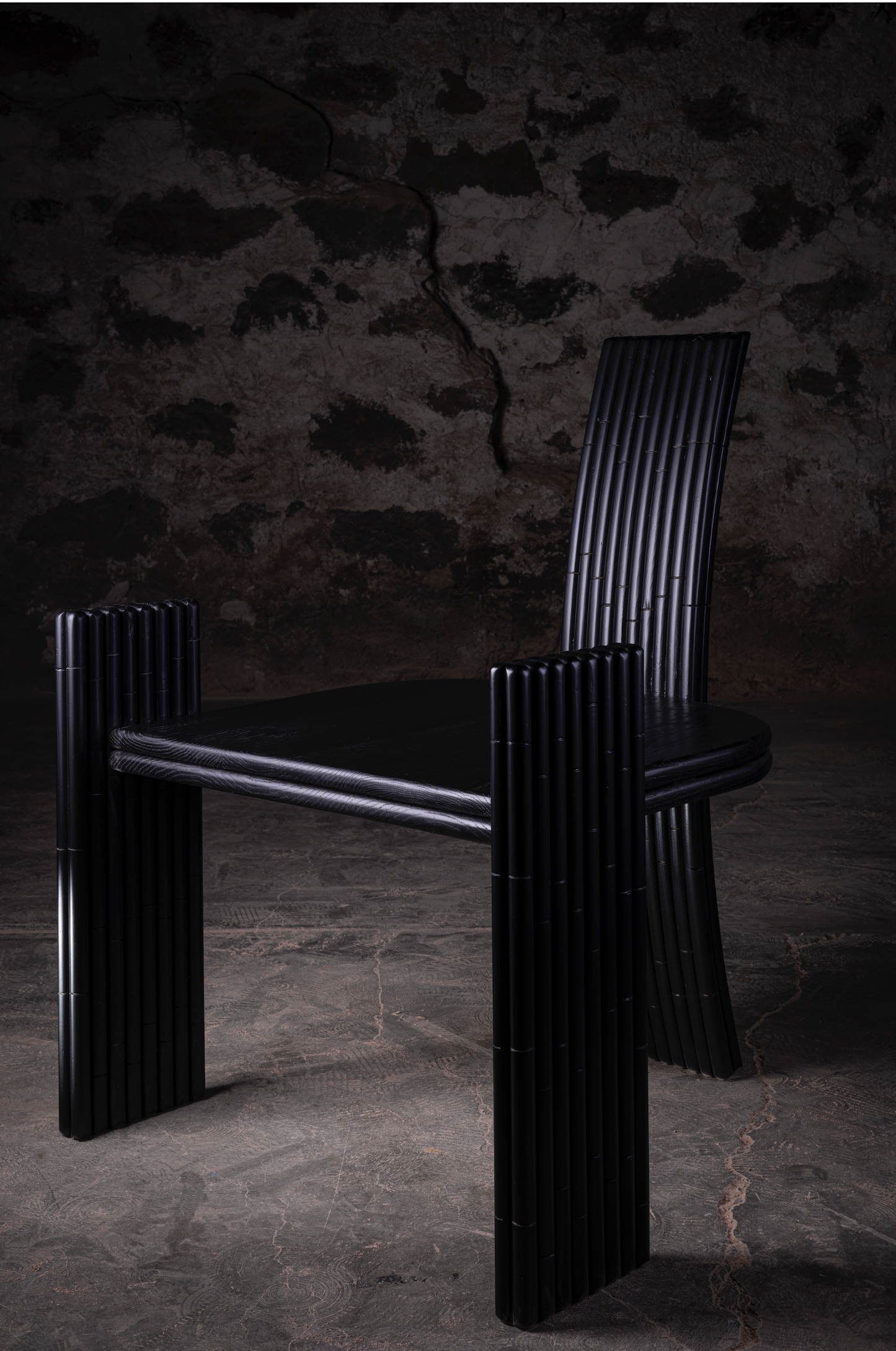 Silla de pino negro 1223