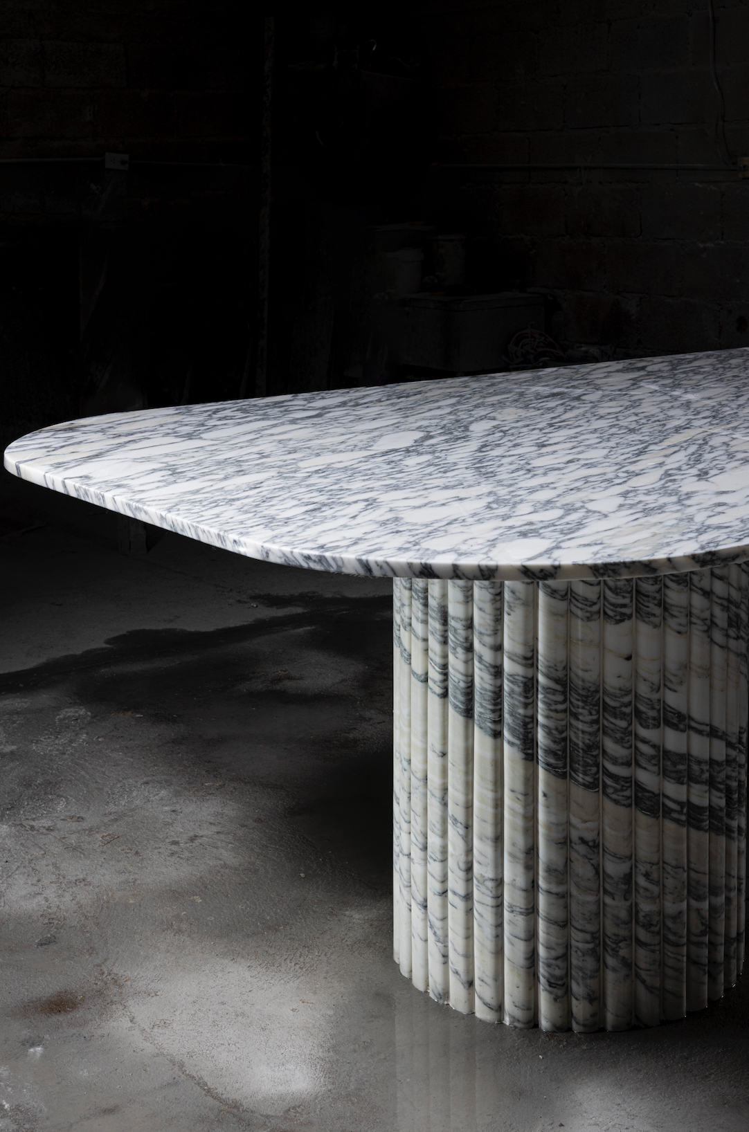 Mesa de comedor de mármol NAS