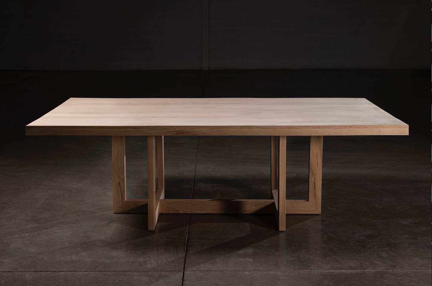 Mesa de comedor ORB