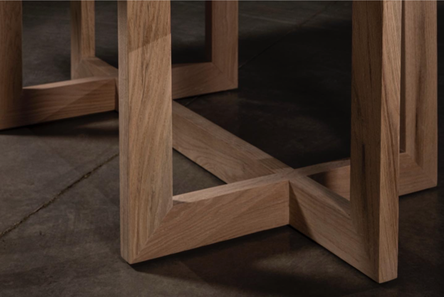 Mesa de comedor ORB