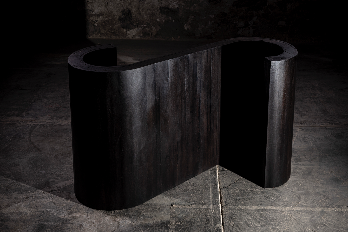 S Dining Table