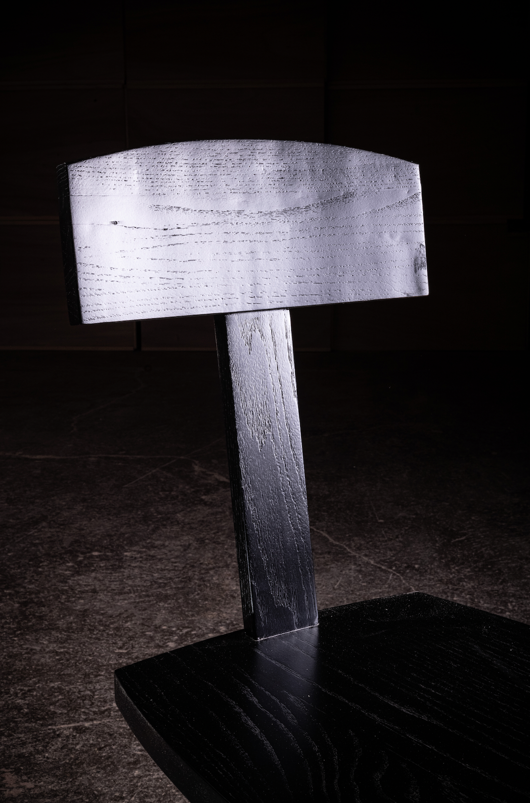 Miss. X Chair