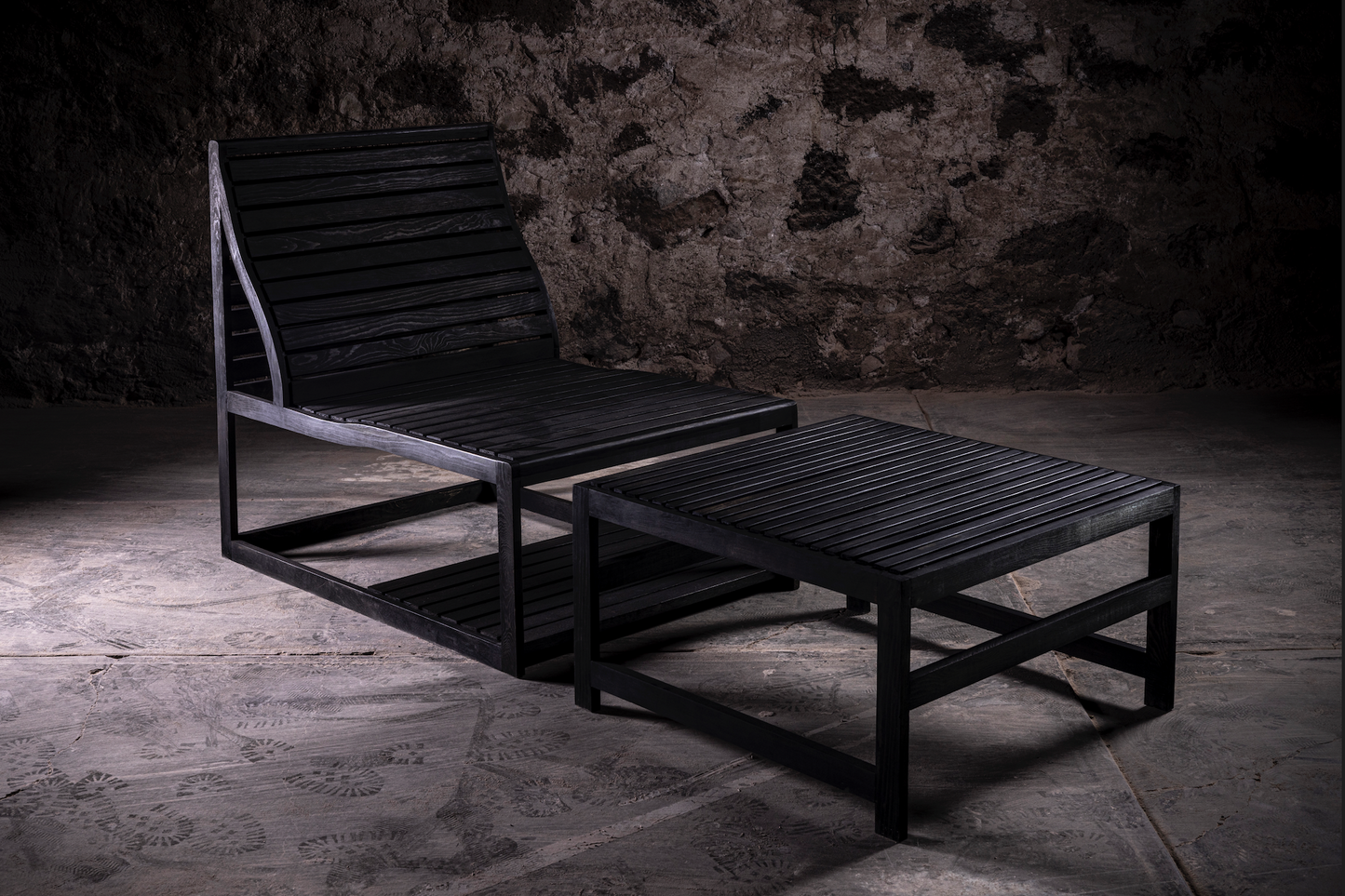 Sillón Pino Negro