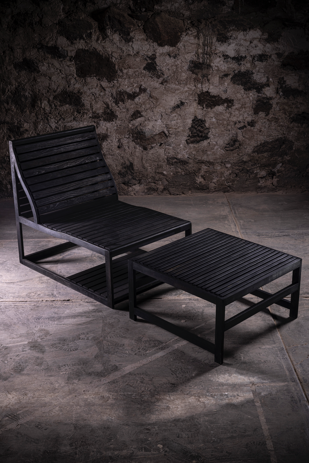 Sillón Pino Negro