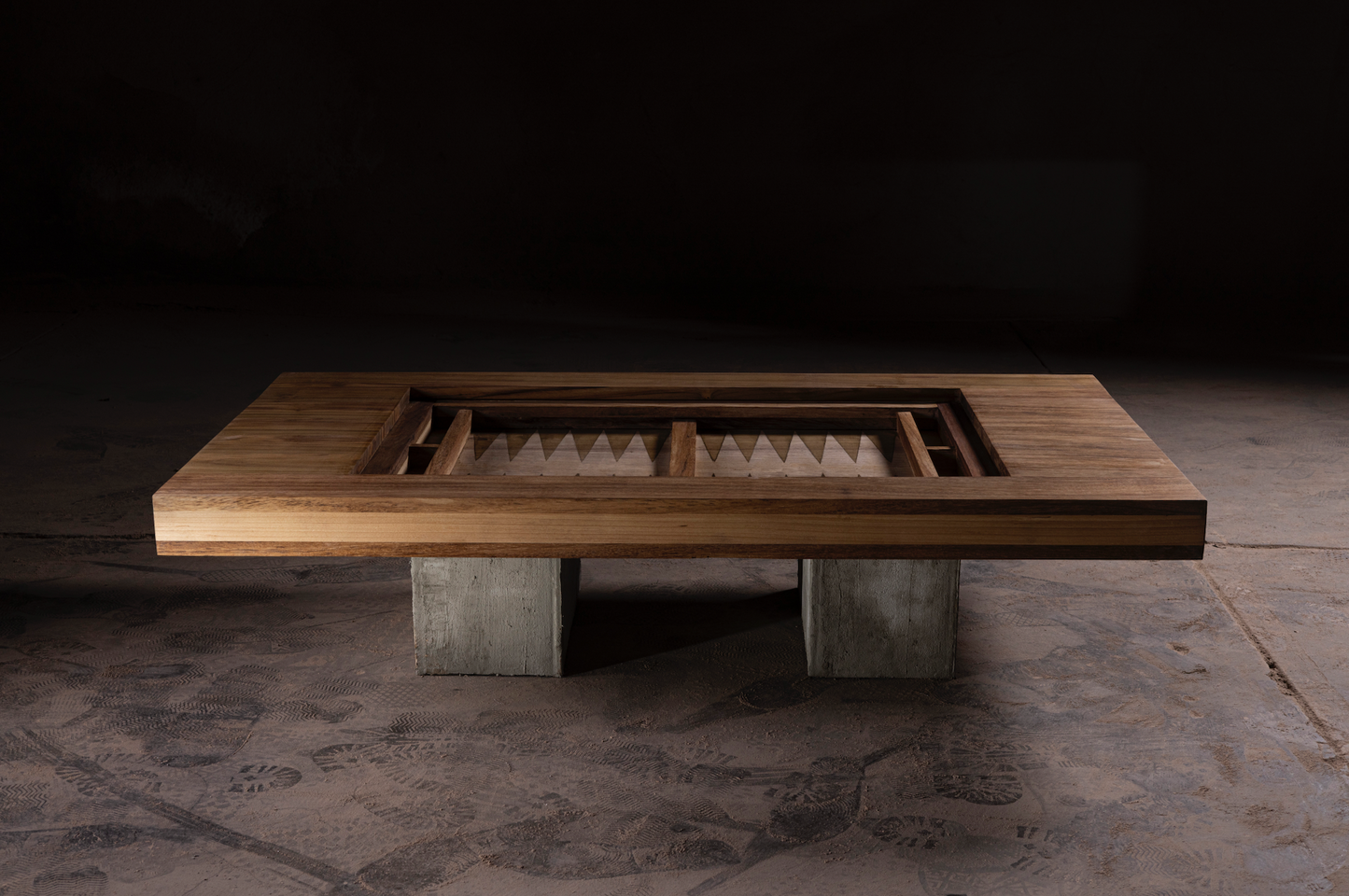 Solid Parota Backgammon Table