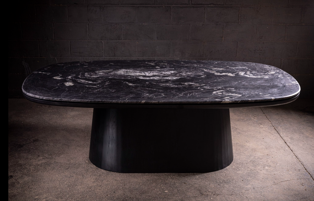 Marmol Negro Dining Table