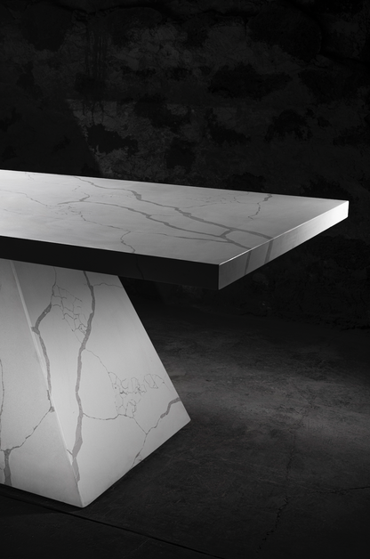 Mesa de comedor de cuarzo brutal