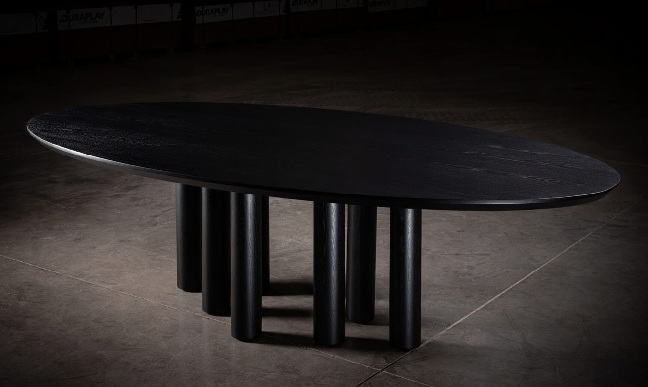 023 Mesa de comedor